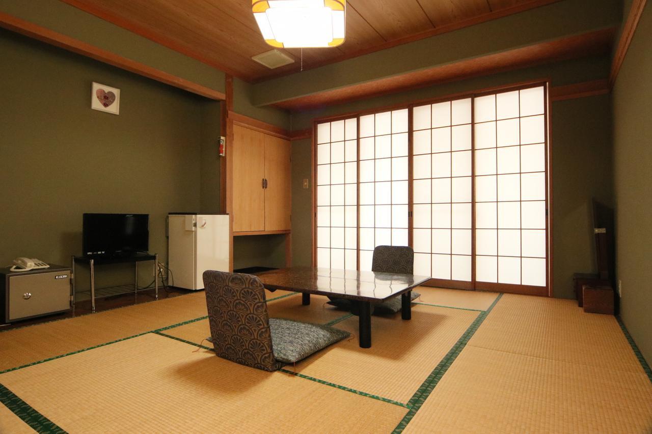 Hotel Sansuiso Yamanakako Exterior foto